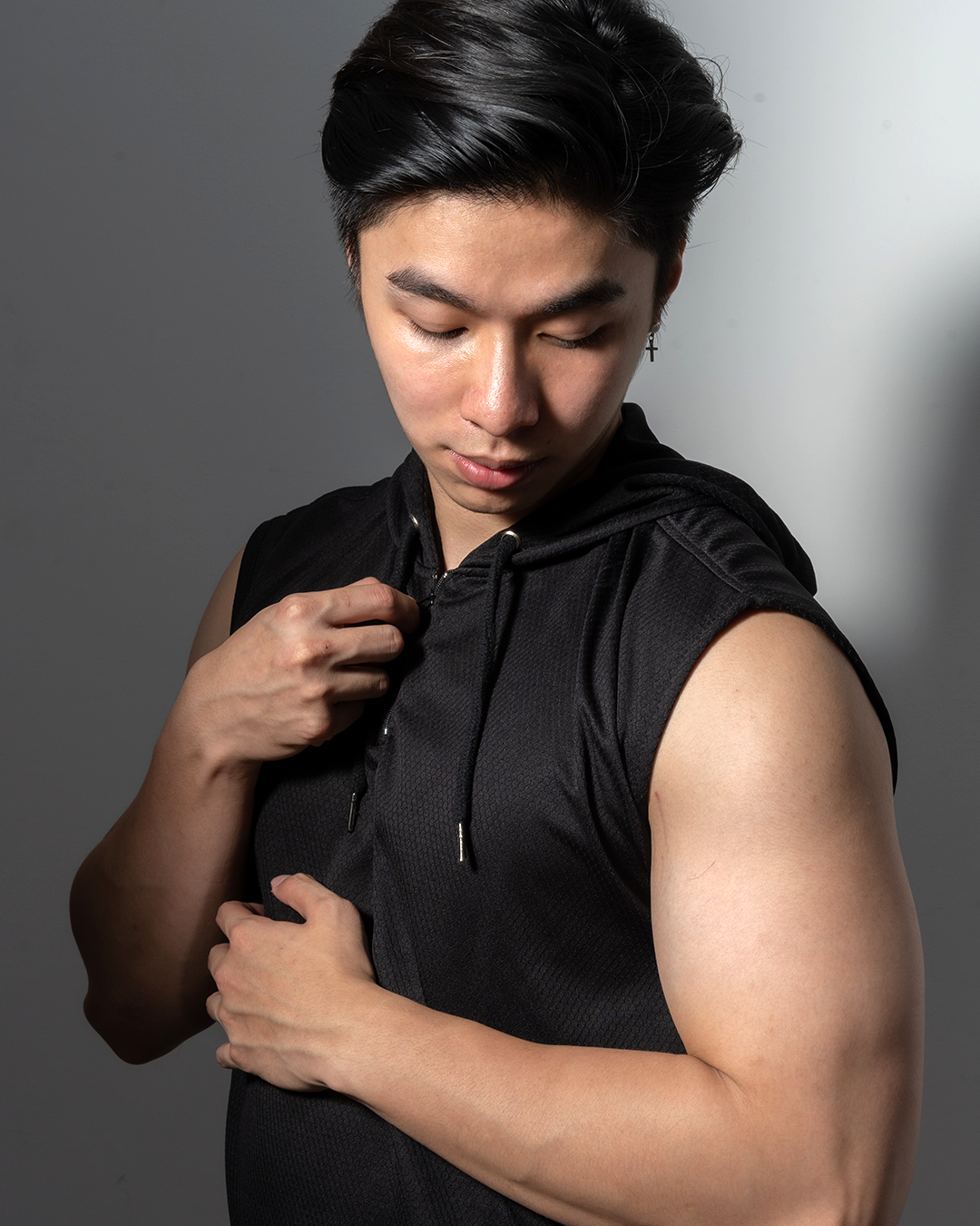 SOM - Black Polyester Activedry Hoodie Sleeveless T-Shirt