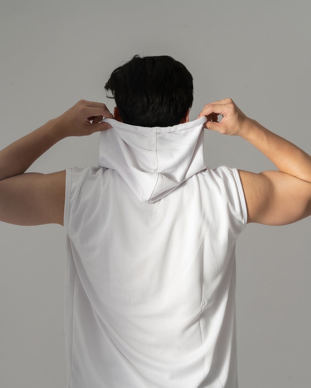 SOM - White Polyester Activedry Hoodie Sleeveless T-Shirt